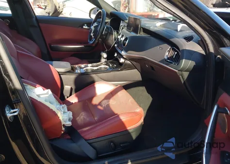 2022 Kia Stinger Gt-Line z USA, uszkodzony, nr VIN KNAE35LD8N6113818